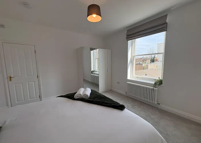 Apartament Alma Vale Flat 1b *